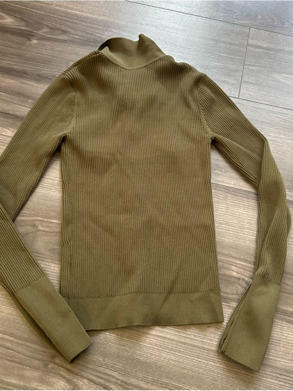 Generation Love Olive Ribbed Button-Front Collared Cardigan - Picture 3 of 4